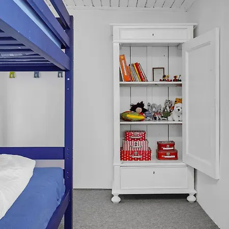 Semesterbostad Gorgeous In With Kitchen Ørsted